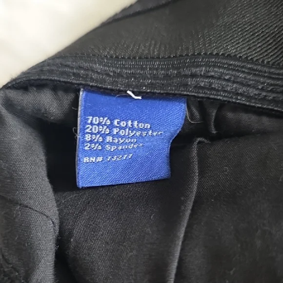 Apt. 9 Black Bermuda Shorts - Picture 6 of 6